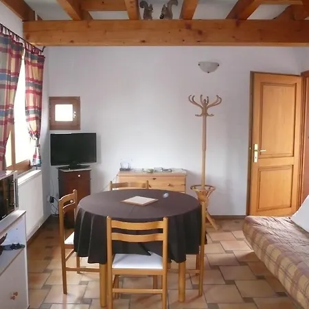 A L'ancien Moulin Apartment *